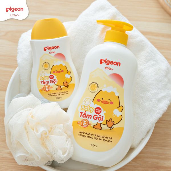 Tắm Gội Dịu Nhẹ Pigeon Hoa Hướng Dương 200Ml