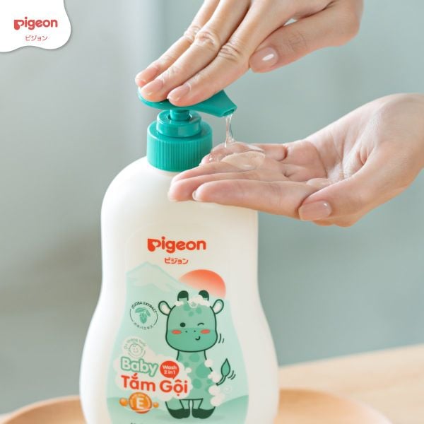 Tắm Gội Dịu Nhẹ Pigeon Hương Jojoba 700Ml