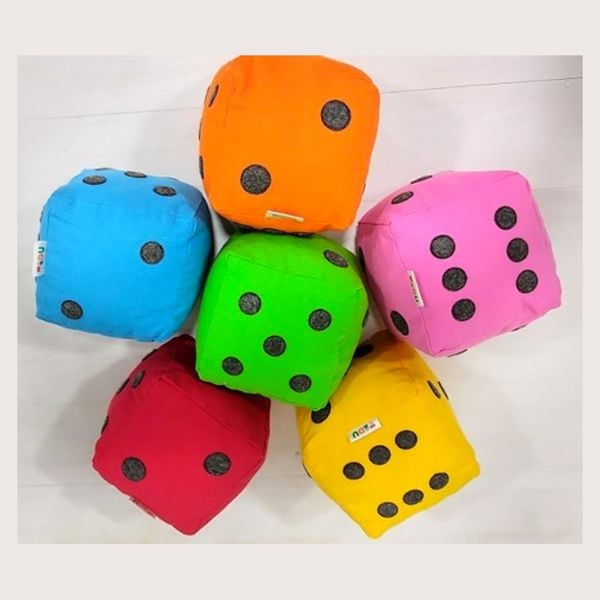  Banh xúc xắc vải chấm bi TEDU 