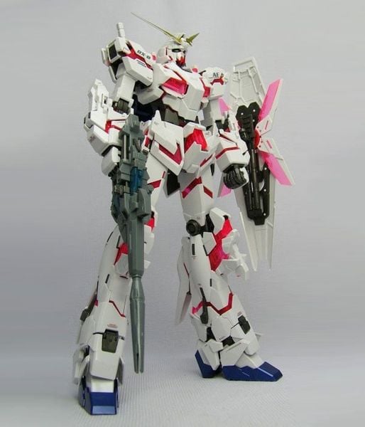 MG 1/100 UNICORN GUNDAM SCREEN IMAGE SPECIAL