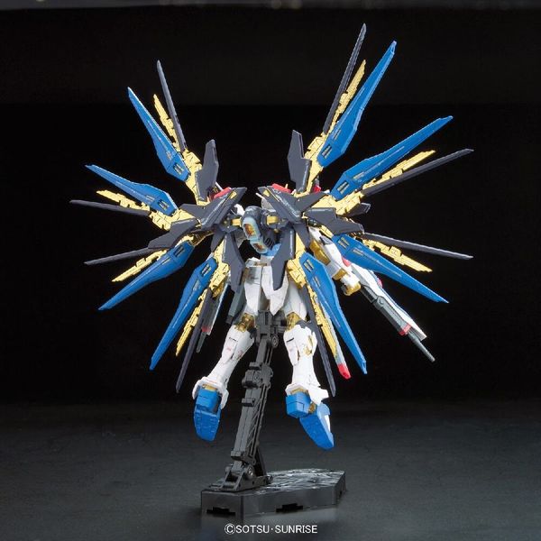 [Pre-order] RG 1/144 ZGMF-X20A STRIKE FREEDOM GUNDAM - 2023 09 - Giá Order: 620k