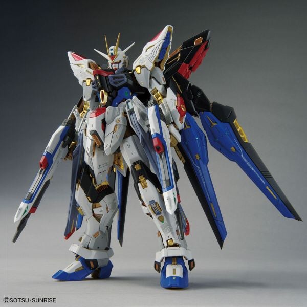 [Pre-order / Đặt trước] MGEX 1/100 STRIKE FREEDOM GUNDAM