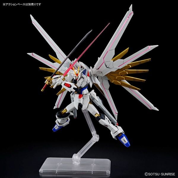 HG CE 1/144 MIGHTY STRIKE FREEDOM GUNDAM