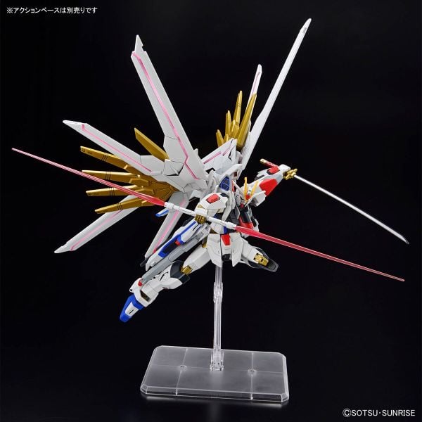 HG CE 1/144 MIGHTY STRIKE FREEDOM GUNDAM