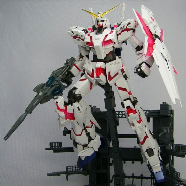 MG 1/100 UNICORN GUNDAM SCREEN IMAGE SPECIAL