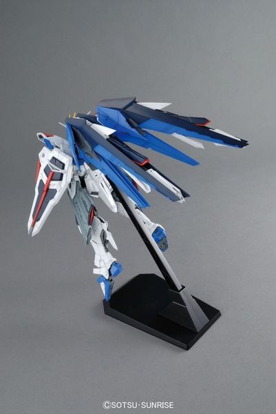 [Pre-order / Đặt trước] MG 1/100 FREEDOM GUNDAM Ver 2.0