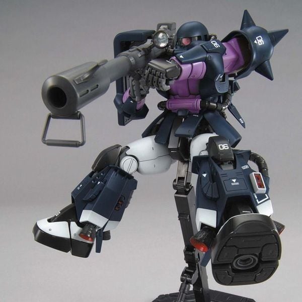 MG 1/100 MS-06R High Mobility Type Zaku 2 - Black Tri-Stars Ver 2.0