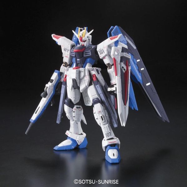 [Pre-order] - 2023 tháng 10 - RG 1/144 Freedom Gundam - Giá Order: 520k