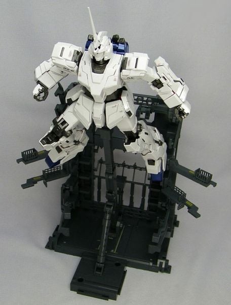 MG 1/100 UNICORN GUNDAM SCREEN IMAGE SPECIAL