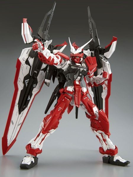 MG 1/100 Gundam Astray Turn Red