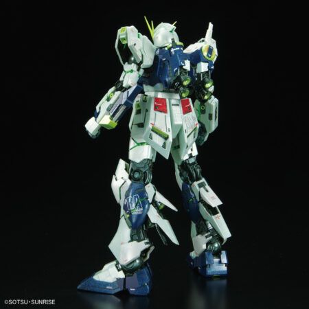 MG 1/100 Nu Gundam Ver.Ka - Psycho Frame Active Image Color