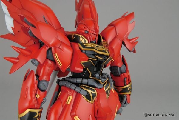 [Pre-order] - Trả hàng 2024 tháng 03 - MG 1/100 Sinanju OVA - Giá Order: 1575k