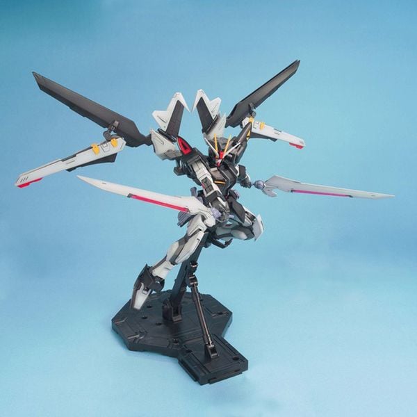 [Pre-order] - 2024 tháng 01 - MG 1/100 STRIKE NOIR GUNDAM - Giá Order: 950k