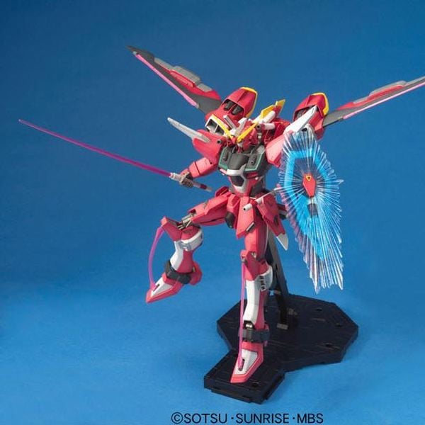 MG 1/100 ZGMF-X19A Infinite Justice Gundam