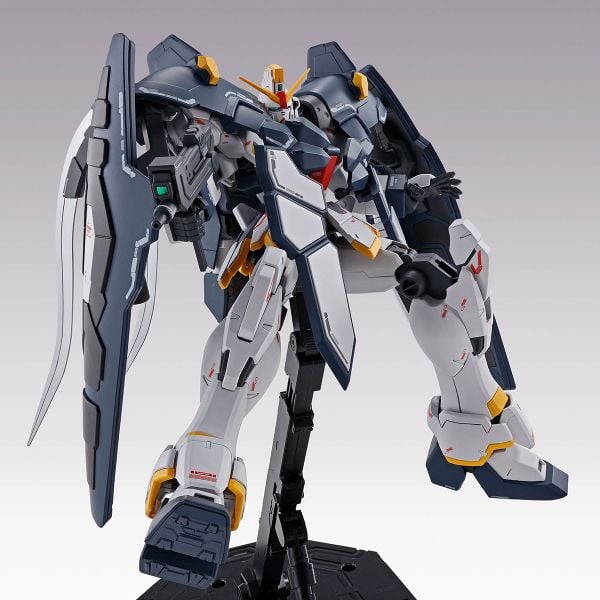 MG 1/100 Gundam Sandrock EW - Armadillo Unit