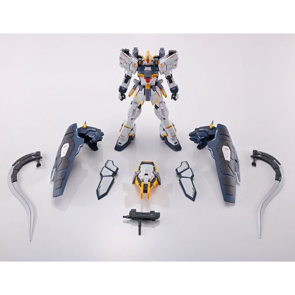 MG 1/100 Gundam Sandrock EW - Armadillo Unit