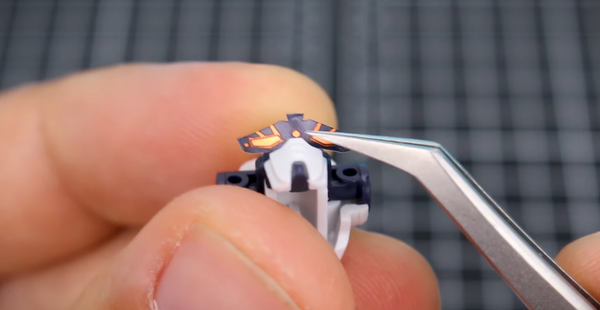 Nhíp gắp hỗ trợ dán sticker cho mô hình - Đầu cong - Màu ngẫu nhiên