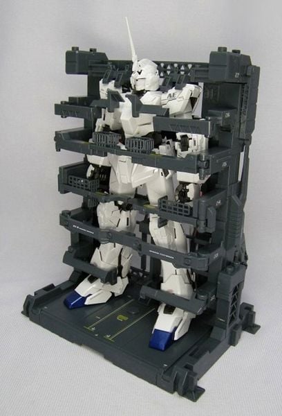 MG 1/100 UNICORN GUNDAM SCREEN IMAGE SPECIAL