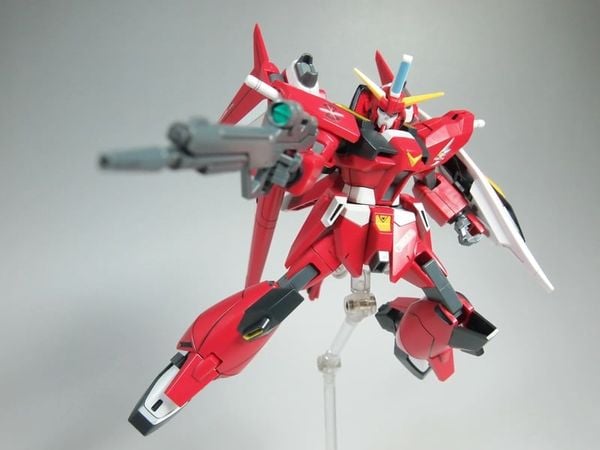 HG SEED 1/144 SAVIOUR GUNDAM