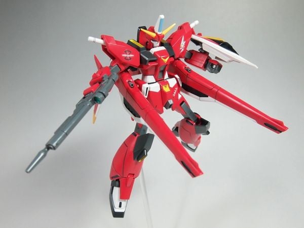 HG SEED 1/144 SAVIOUR GUNDAM
