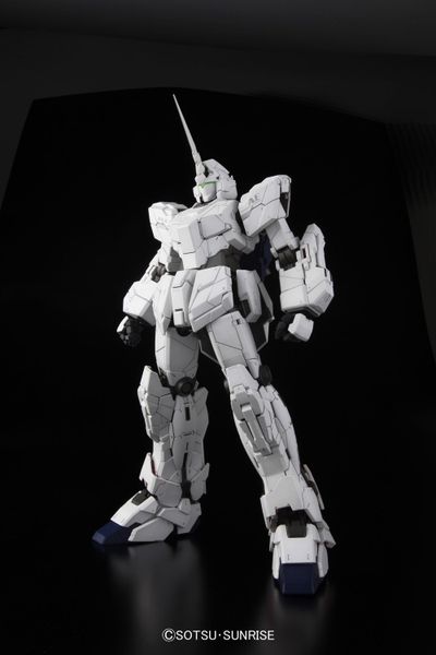 [Pre-order] - 2024 tháng 01 - PG 1/60 RX-0 UNICORN GUNDAM - Giá Order: 5000k