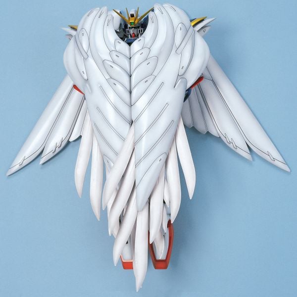 PG 1/60 WING GUNDAM ZERO CUSTOM