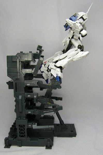 MG 1/100 UNICORN GUNDAM SCREEN IMAGE SPECIAL