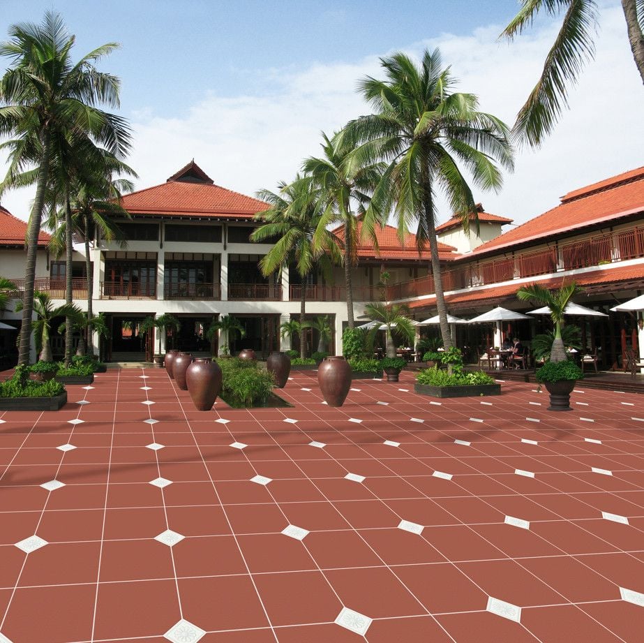 Gạch lát màu đỏ đậm