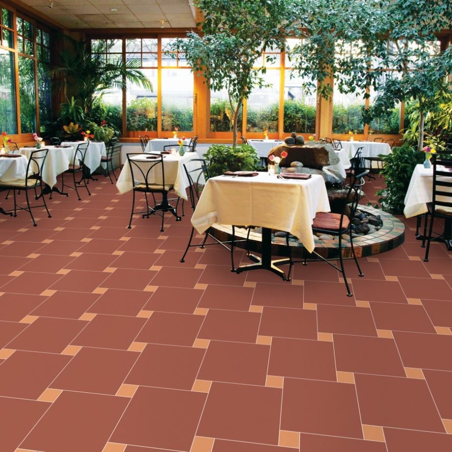 Gạch lát màu đỏ đậm