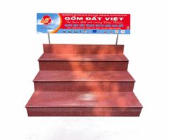 BẬC CẦU THANG MEN COTTO ĐỎ CHẤM BI TRẮNG