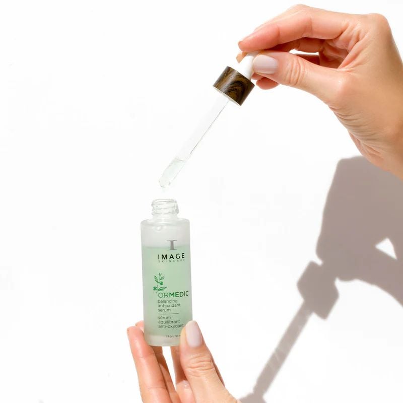  Serum hữu cơ chống oxy hóa và phục hồi da IMAGE SKINCARE Ormedic Balancing Antioxidant Serum [IMAGE] 