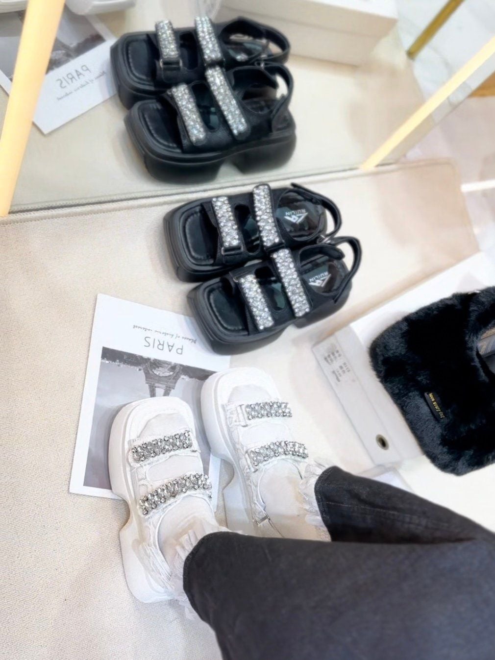 Sandal xuồng gấm đá S868