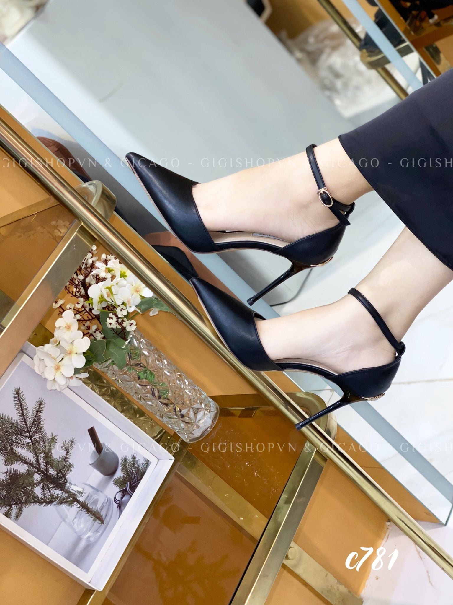 Cao gót nhọn da trơn cài quai C781