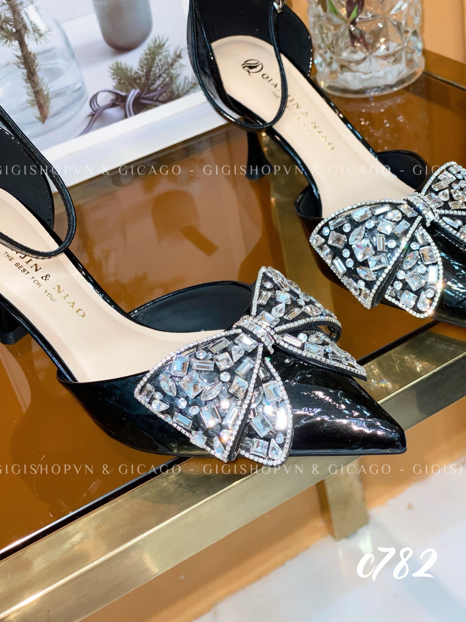 Cao gót nhọn nơ cài quai C782