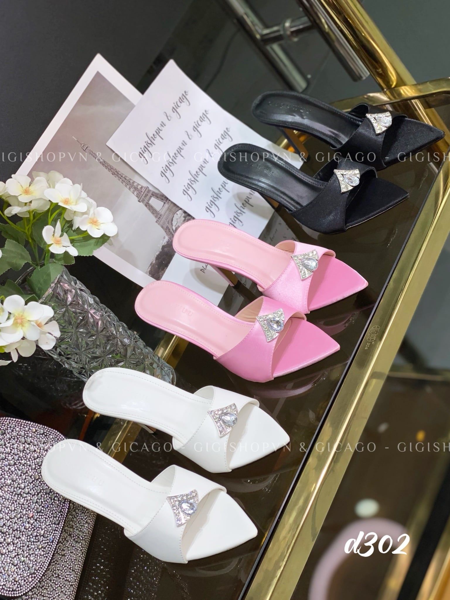 Guốc gót nhọn phối charm D302