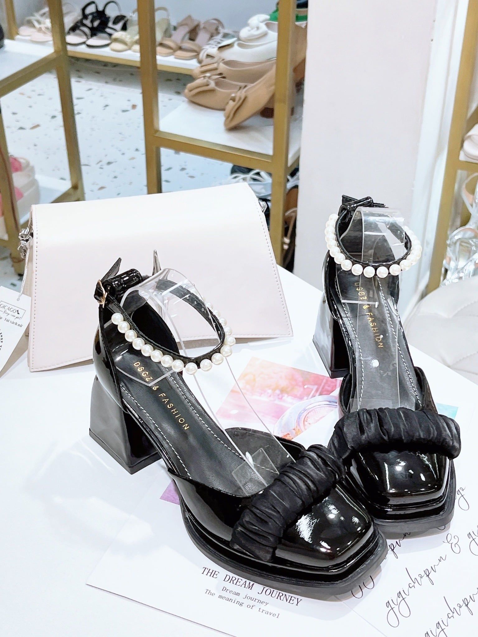 Cao gót vuông cài quai nơ ngang Loli C714