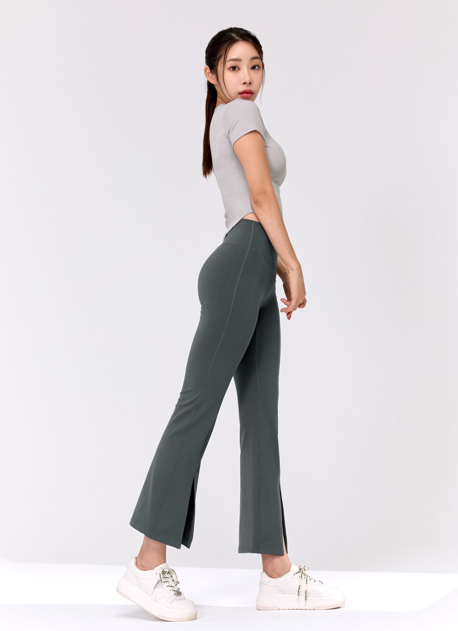  XWFLG03H3 Gela Intension Bootcut Split Pants 