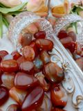  Tumbled viên đá thanh tẩy Carnelian mã não đỏ tự nhiên thúc đẩy năng lượng sống, sự mạnh mẽ và quyết liệt của bản thân 