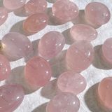  (HIGH QUALITY) Đá thạch anh Hồng (Palm Rose Quartz), hỗ trợ luân xa 4, tình yêu thương, đá phong thuỷ, Tarot, thiền định 