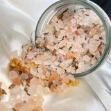  Đá muối thanh tẩy Himalaya mix thảo mộc, thanh tẩy đá, bài Tarot, tắm hay ngâm chân thanh tẩy trượt khí trong cơ thể 