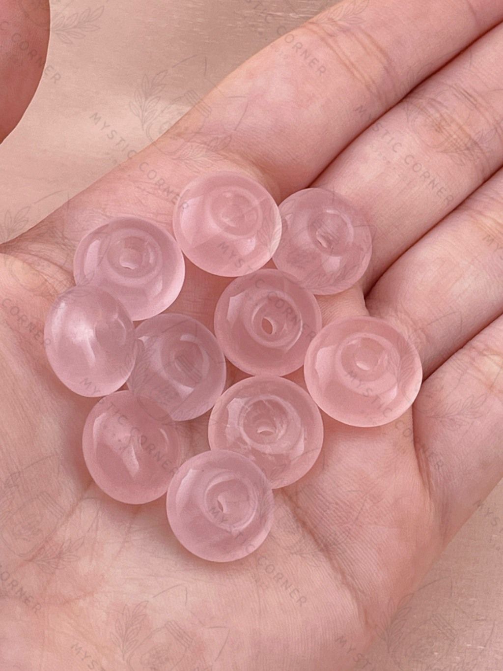  [CHẤT ĐẸP] Đồng điếu đá Thạch anh Hồng (Rose Quartz), đá phong thủy hỗ trợ tình cảm, các mối quan hệ 