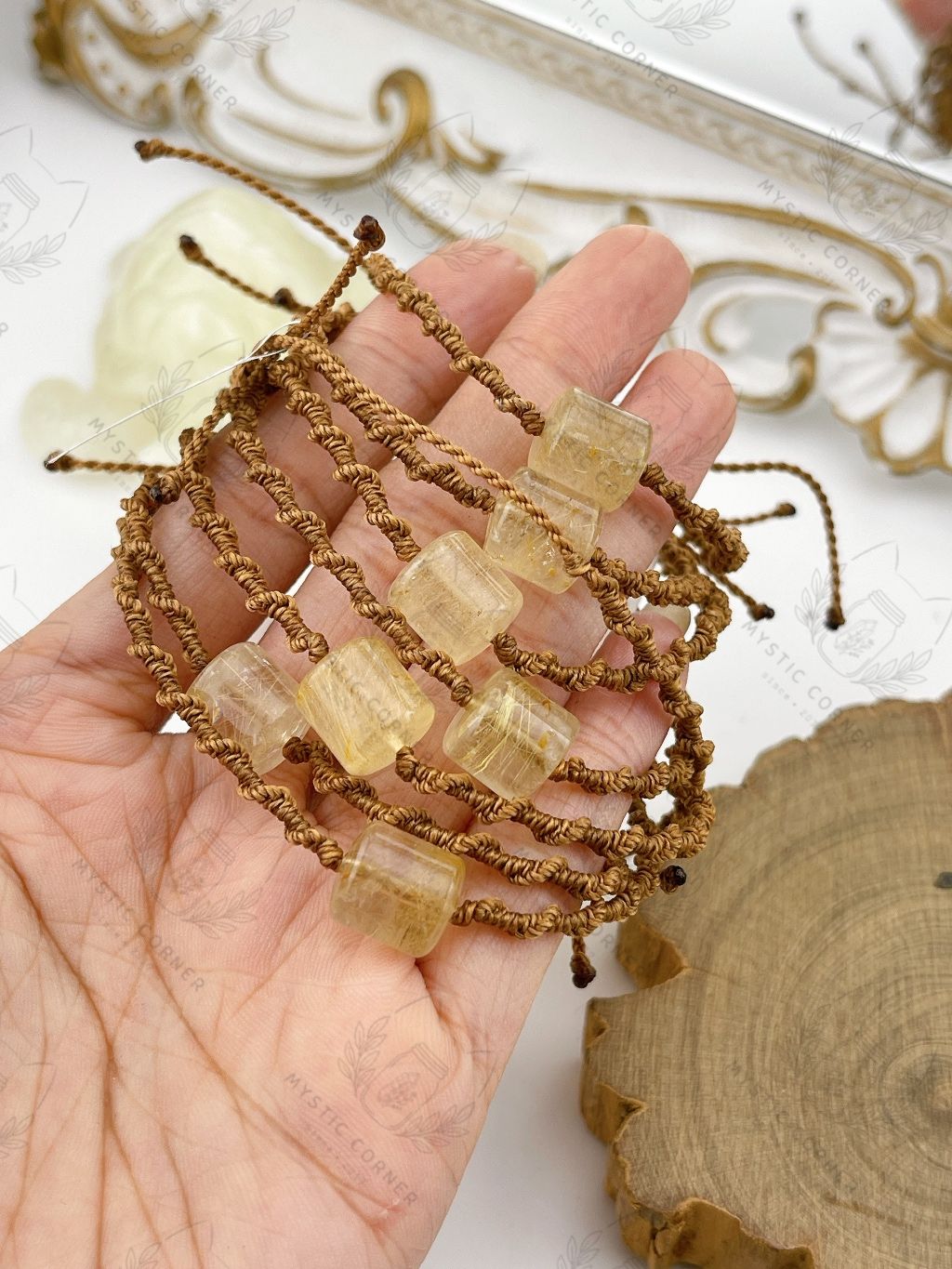  Vòng tay đá phong thuỷ lu thống Thạch anh tóc Vàng thắt macrame (Rutilated Quartz) hỗ trợ may mắn, tài lộc 