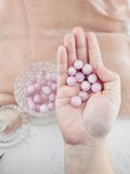  Cầu đá Kunzite mini tự nhiên hỗ trợ năng lượng yêu thương xoa dịu tinh thần, đá thanh tẩy Tarot, đá phong thủy reiki 