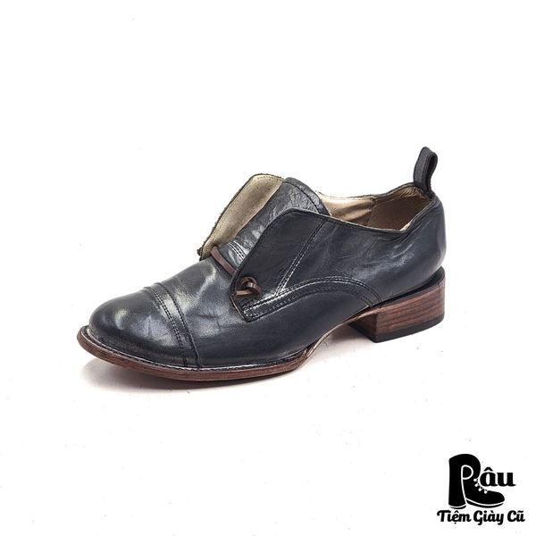  |SIZE 40| FREEBIRD MABEL SLIP ON Z40-6319 