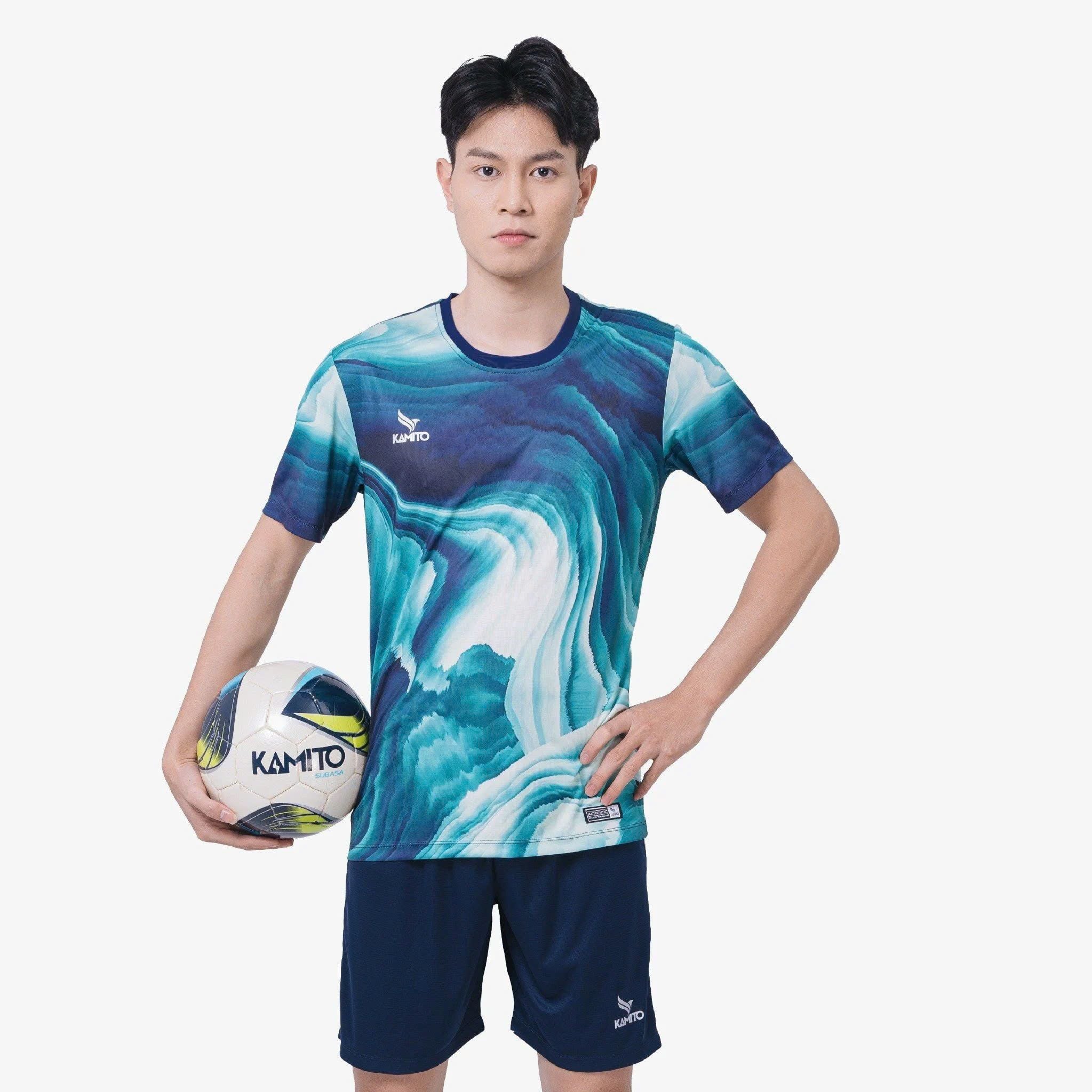  ÁO THỂ THAO UNISEX KAMITO TRAINING TORNADO - XANH RÊU 