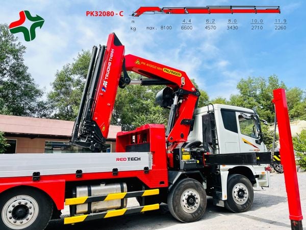 Xe nâng đầu gắn cẩu C340 và Palfinger