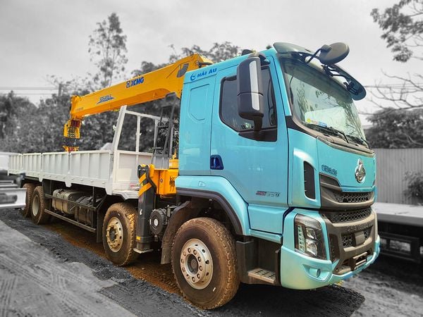 Xe tải gắn cẩu 16 tấn XCMG