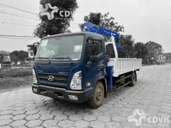 Xe tai gan cau 3 tan Hyundai Tadano 304