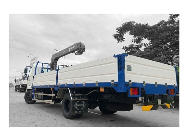 Hino FC gắn cẩu tự hành Tadano 3 tấn