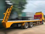 Thùng xe Chenglong 3 chân nâng đầu chở máy nóc thấp